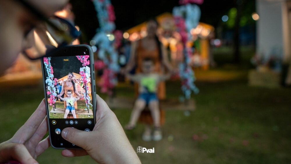 Atividades na praça movimentam as comemorações da Páscoa