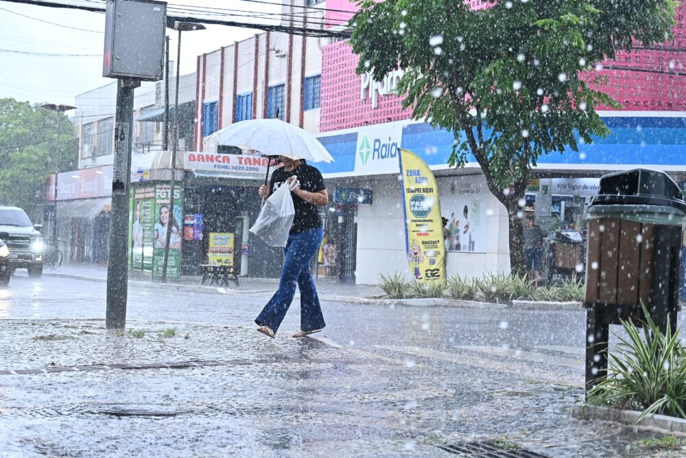 Chuva O maior volume de chuva da semana em Paranavaí está previsto para esta terça-feira
Foto: Ivan Fuquini/Arquivo DN