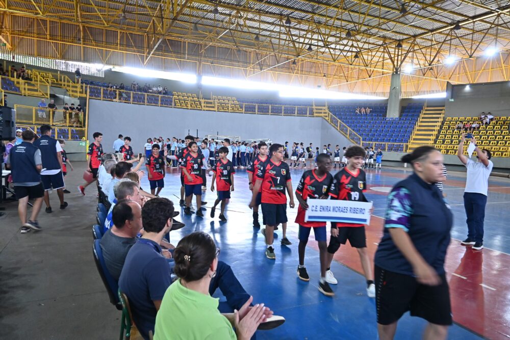 Jogos 06-04 Ivan Fuquini (1) Delegações desfilaram durante a cerimônia de abertura
(Foto: Ivan Fuquini)
