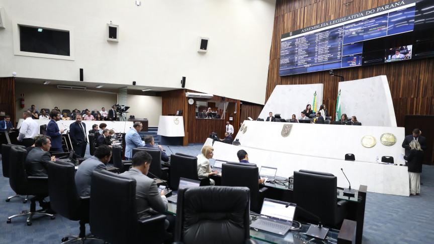 A pauta da sessão plenária de segunda-feira (6) continha sete itens
Foto: Orlando Kissner/Alep