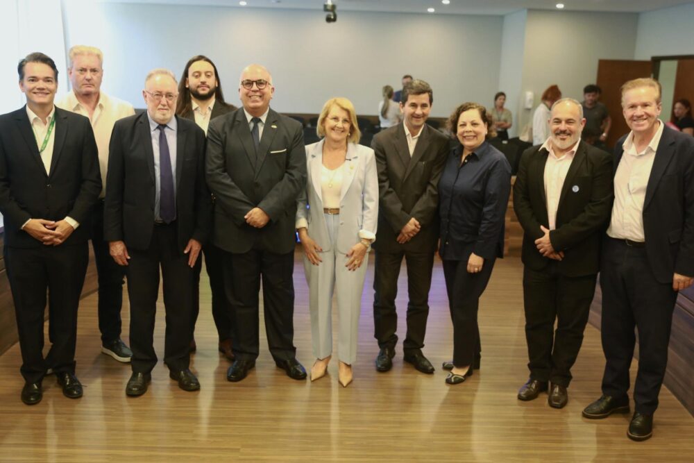 Lideranças na prestação de contas da Saúde
Foto: Alessandro Vieira/Sesa