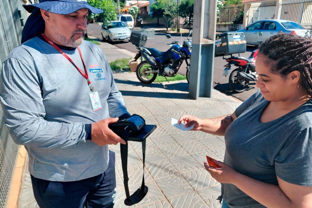 20260414_-_servico_pagamento_no_portao_regiao_noroeste_1 Foto: Sanepar