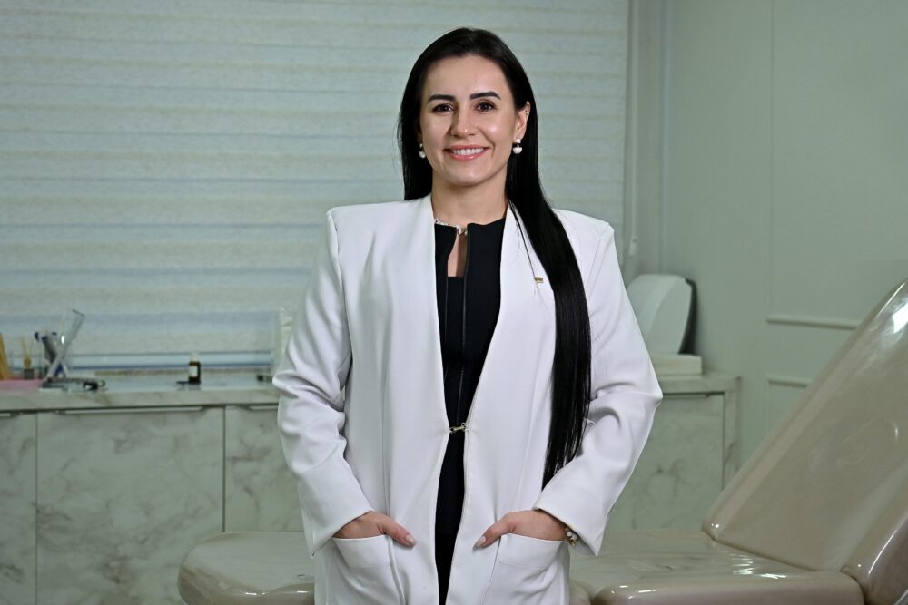 A médica Adrieli Deltrejo afirma que os inúmeros benefícios tornaram o procedimento um sucesso nos consultórios - Foto: Ivan Fuquini