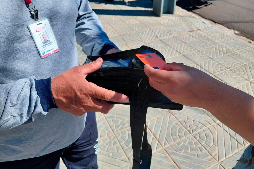 Serviço de pagamento no portão de casa para evitar corte de água chega à região Noroeste
Foto: Sanepar