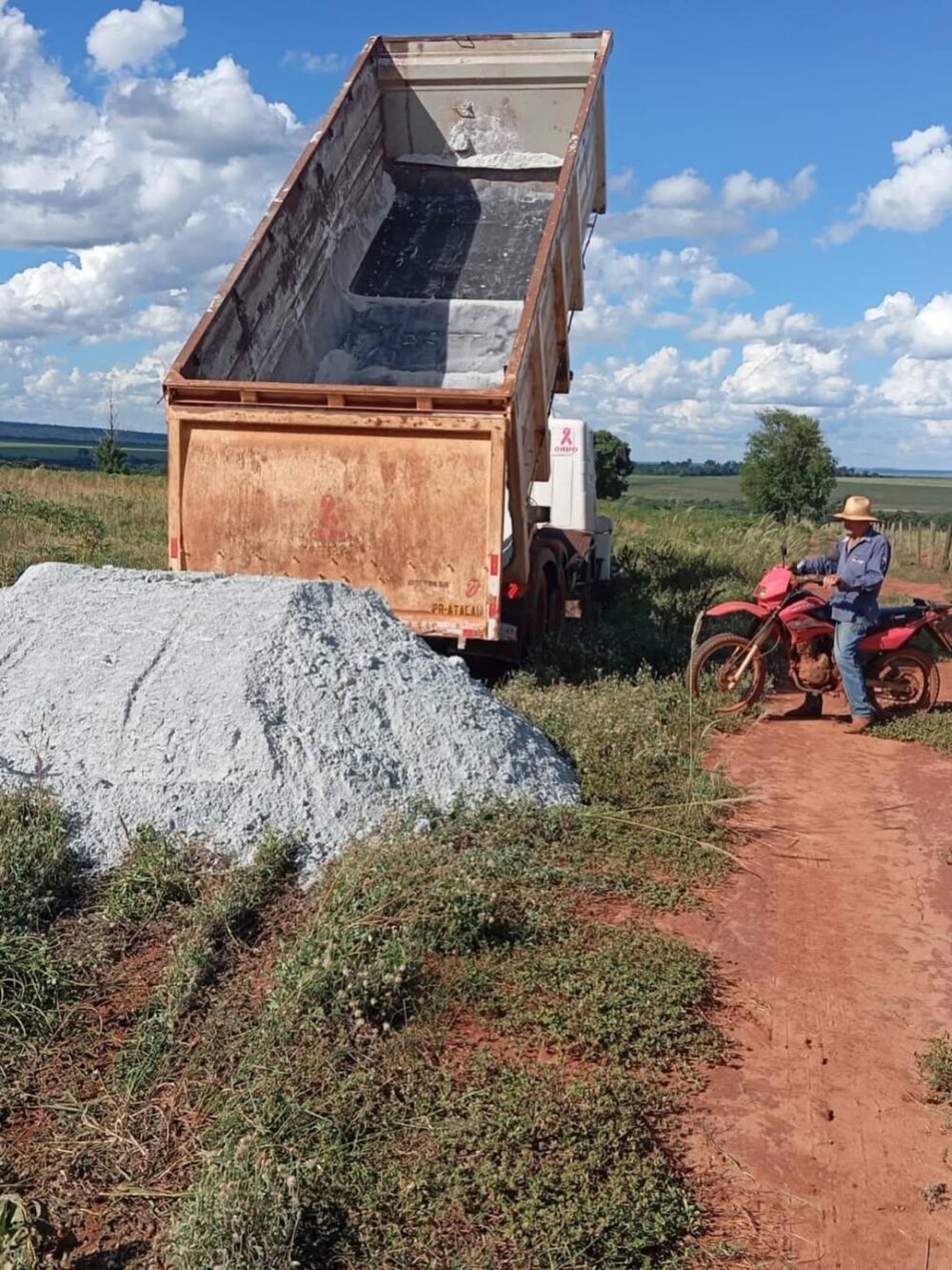 a-santo1 Ação reforça o compromisso da gestão municipal com o fortalecimento do setor agrícola