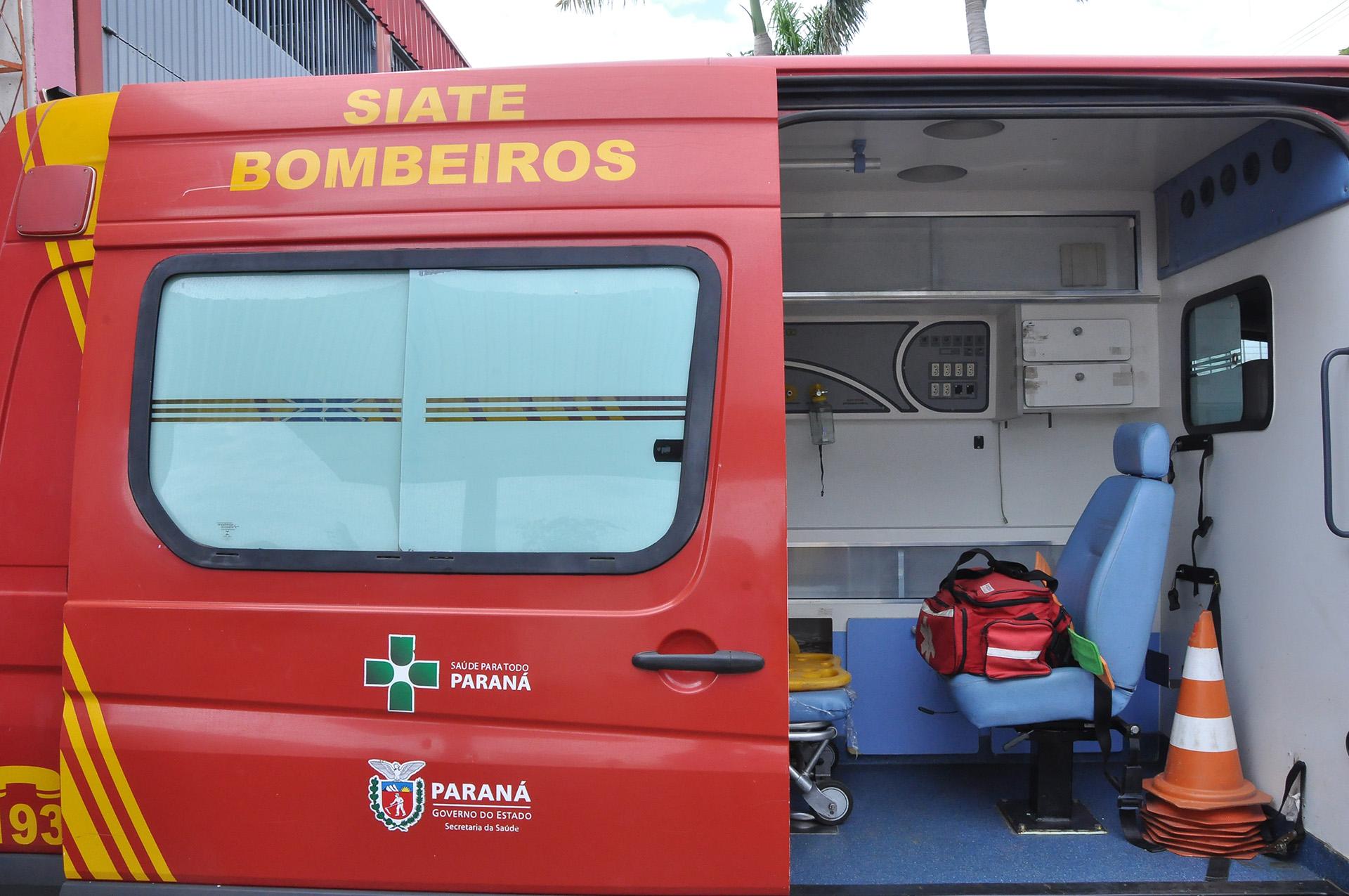 Homem foi socorrido em estado grave pelo Corpo de Bombeiros - Foto: Ivan Fuquini.