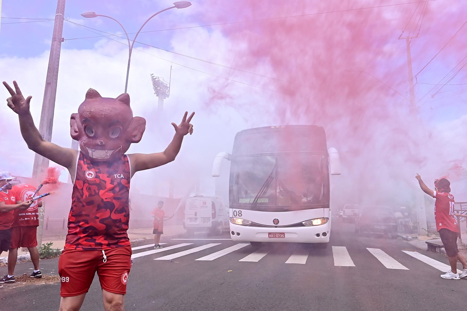 Para viabilizar a ação, a torcida está arrecadando contribuições financeiras dos torcedores - Foto: Ivan Fuquini