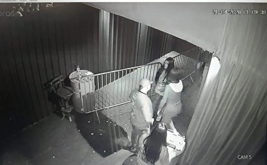 Primas desaparecidas de Cianorte foram vistas em festa em Paranavaí momentos antes de desaparecerem — Foto: PCPR