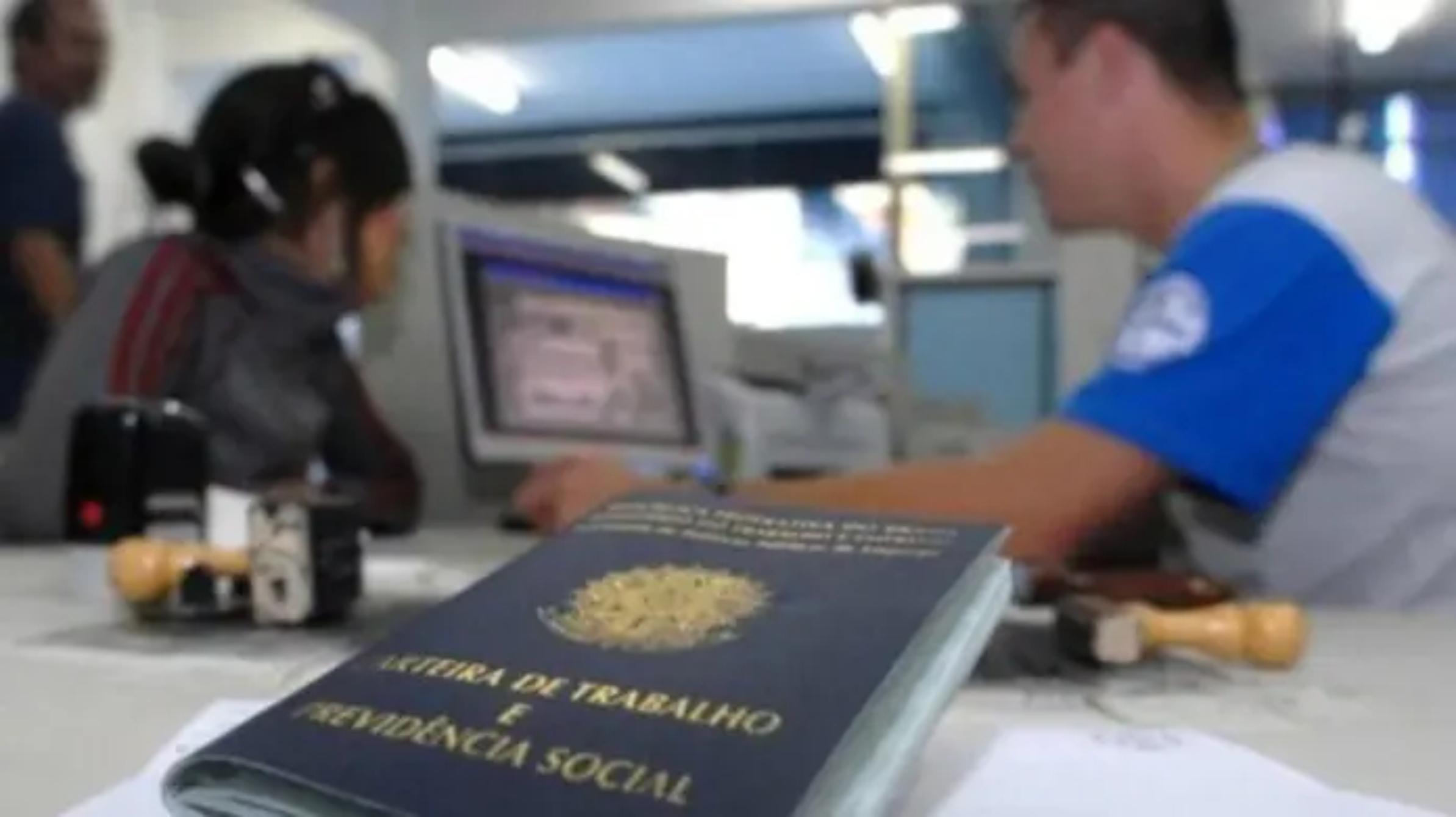 Trabalhadores com carteira assinada devem atentar às regras Foto: EBC
