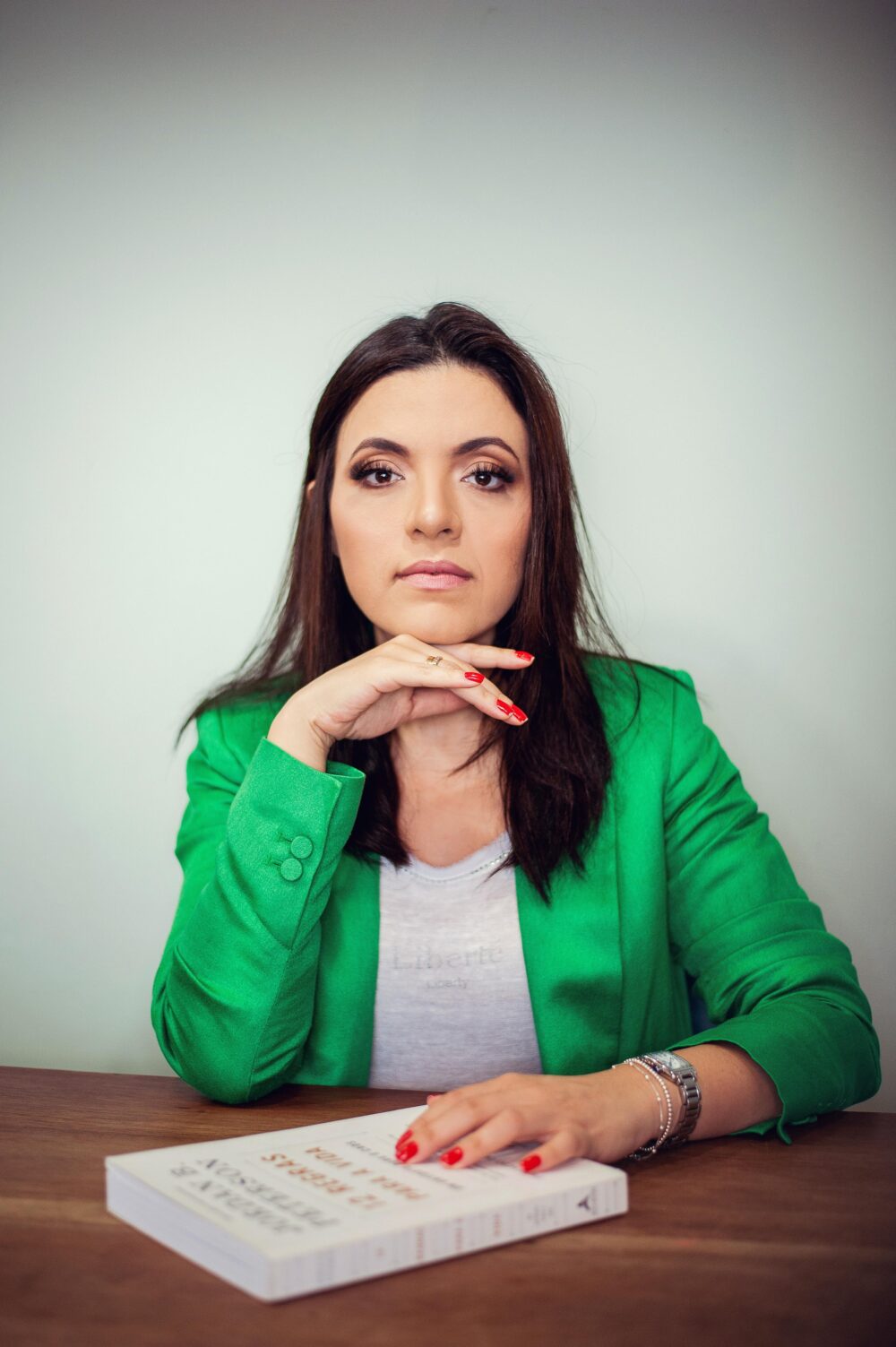 *Thaís Vieira de Souza é autora de “A maldição da mandioca”, uma ficção econômica que reflete sobre o futuro do país e analisa as dificuldades culturais que impedem o desenvolvimento do Brasil.