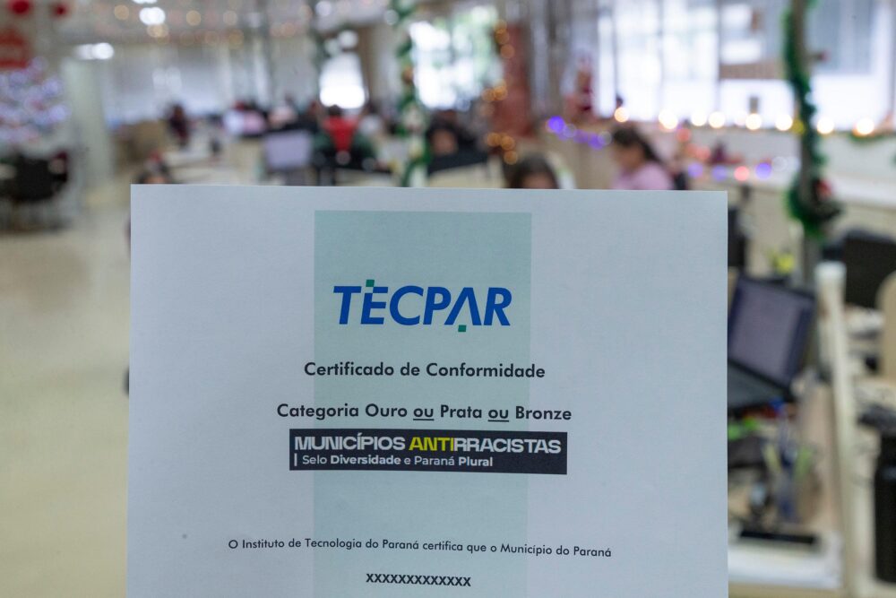 Certificado garante apoio às prefeituras na implementação de ações concretas de enfrentamento ao racismo e promoção da diversidade

Foto: Hedeson Alves/Tecpar