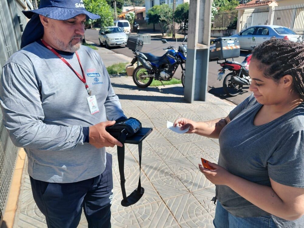 Agentes contratados estão devidamente uniformizados e não pedem dados pessoais, nem aceitam dinheiro ou PIX