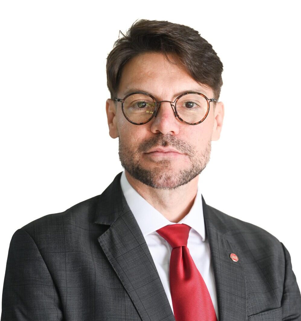 *Prof. Dr. Anderson Alarcon, advogado 
@and.alarcon