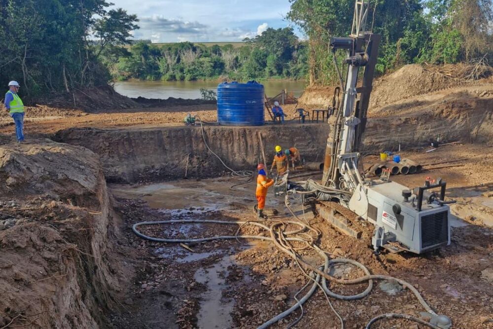 Nova ponte está com as obras em andamento
Foto: DER