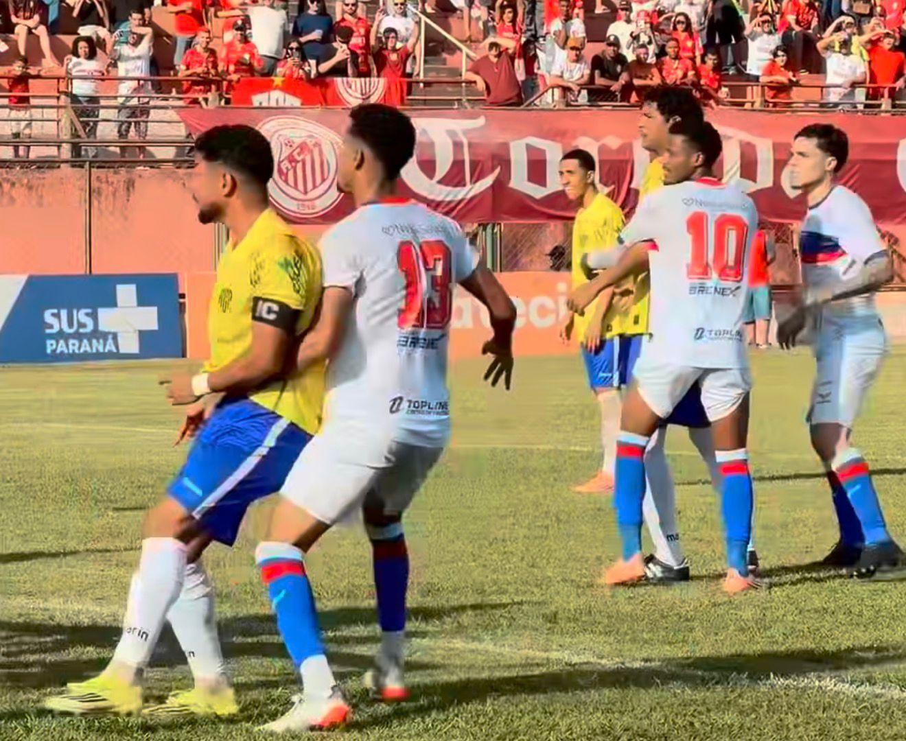 Primeiro jogo terminou 1x1 em Paranavaí