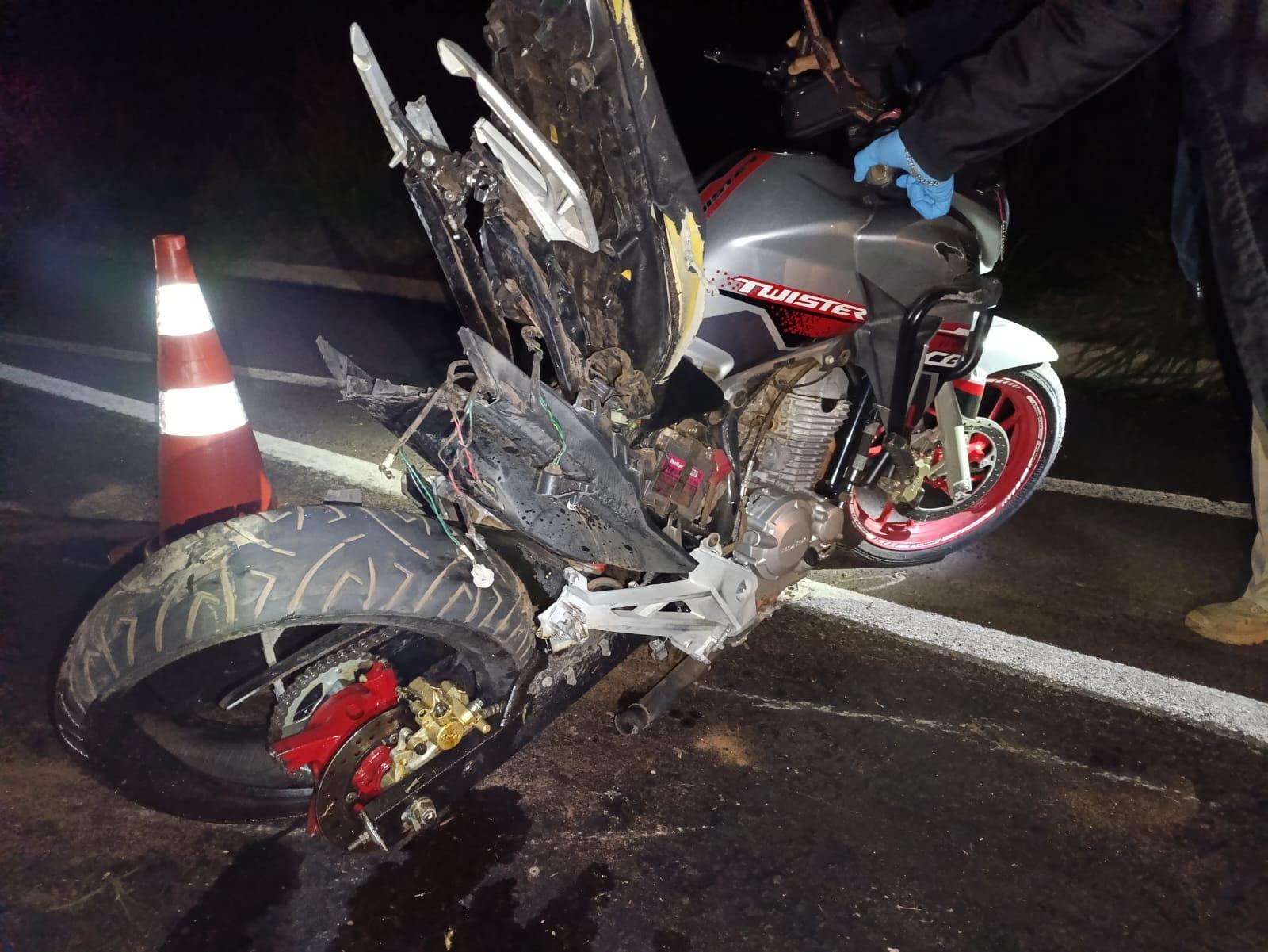 Motorista fugiu do local após o acidente