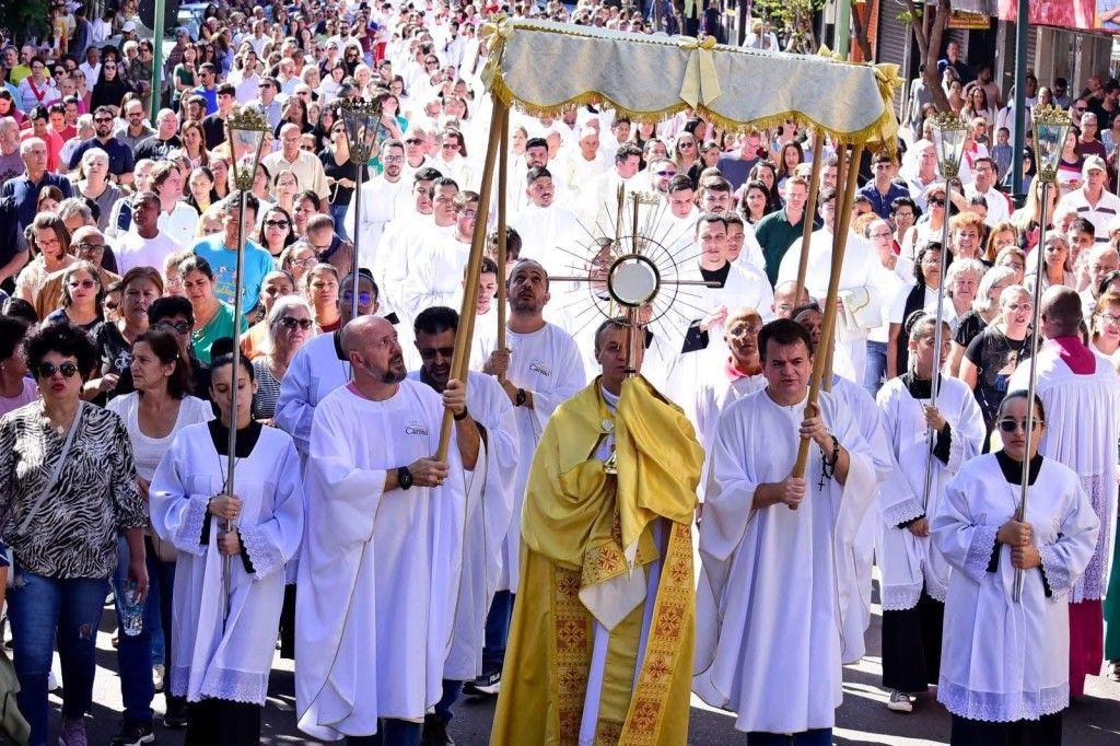 Celebração vai reunir os padres da cidade em uma única missa — Foto: Pascom/Catedral