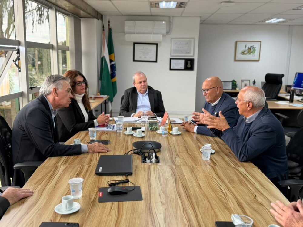 Da esquerda para a direita: Zé Maria, Salete Machado Cirino, Aldo Bona, Luiz Claudio Romanelli e Demerval Silvestre
Foto: Divulgação