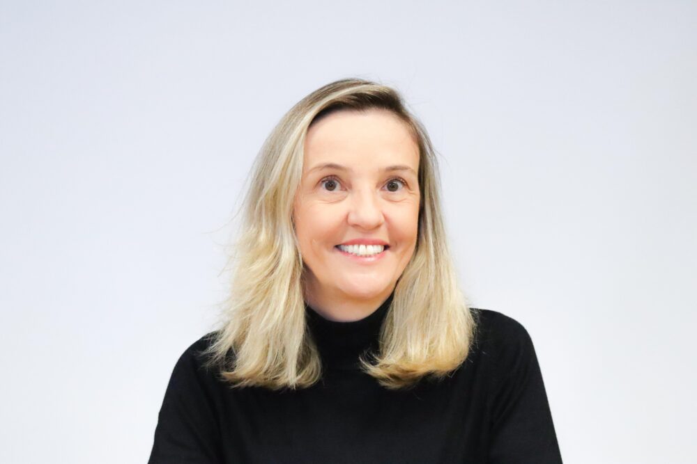 Lariza Pio é bacharel em Administração pela Universidade Metodista de São Paulo e tem MBA em Administração pela Fundação Getúlio Vargas (FGV). Possui também pós-graduação em Marketing pela Escola Superior de Propaganda e Marketing (ESPM) e em Liderança e Gestão de Pessoas é diretora de marketing e comunicação da Associação Brasileira da Indústria de Máquinas e Equipamentos (Abimaq) – lariza.pio@abimaq.org.br