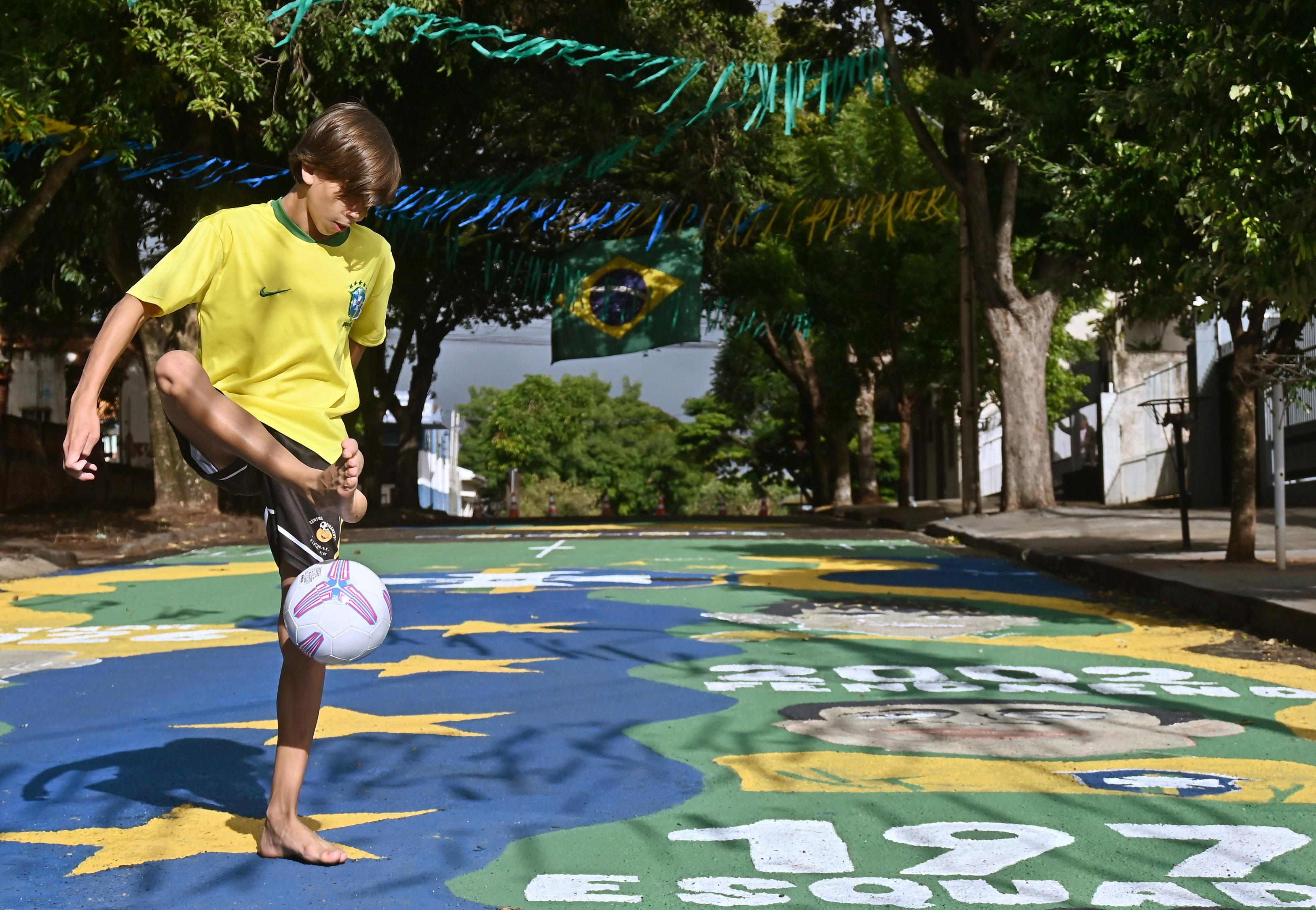 Copa 2,3
Futebol: um povo, uma paixão
Foto Ivan Fuquini