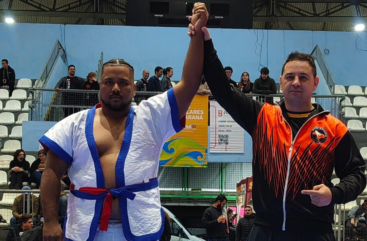 Valter foi homenageado por sua trajetória no Kung Fu -Foto: Arquivo pessoal