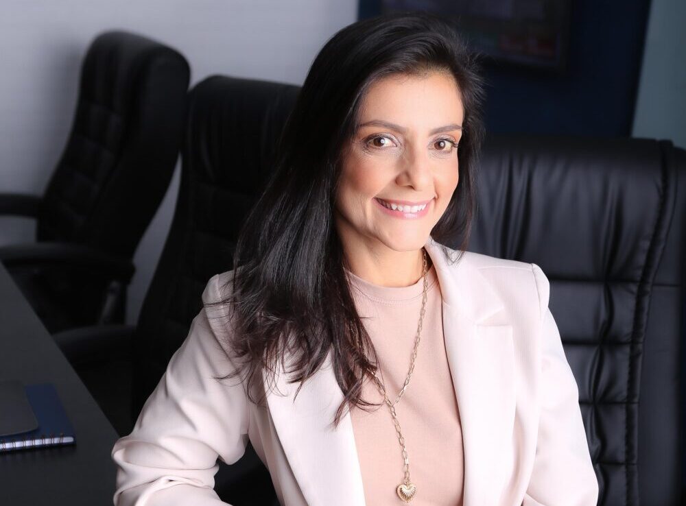 Adriana Ricci é especialista em investimentos e tem 25 anos de atuação no mercado financeiro. É fundadora, gestora e head de Operações da SHS Investimentos, empresa que atua no mercado financeiro desde 2008