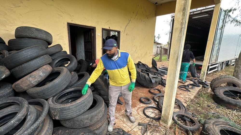 Pneus foram coletados no município