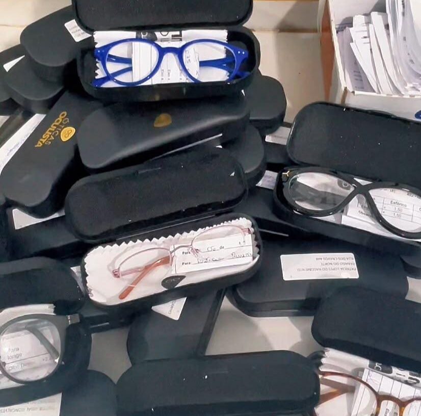 s-óculos Iniciativa foi desenvolvida com recursos próprios do município e integra as ações de fortalecimento da rede municipal de saúde
Foto: Divulgação/Prefeitura