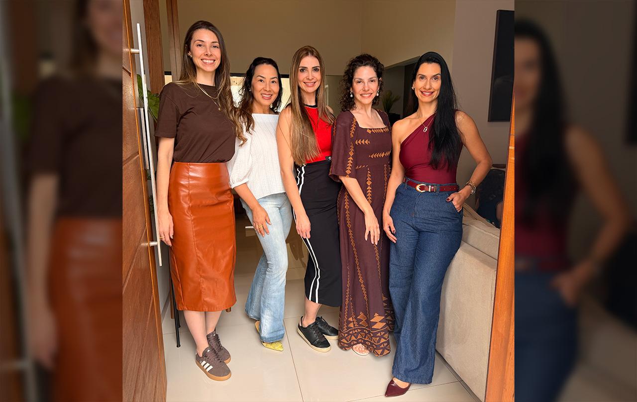 amigas-capa amigas-capa