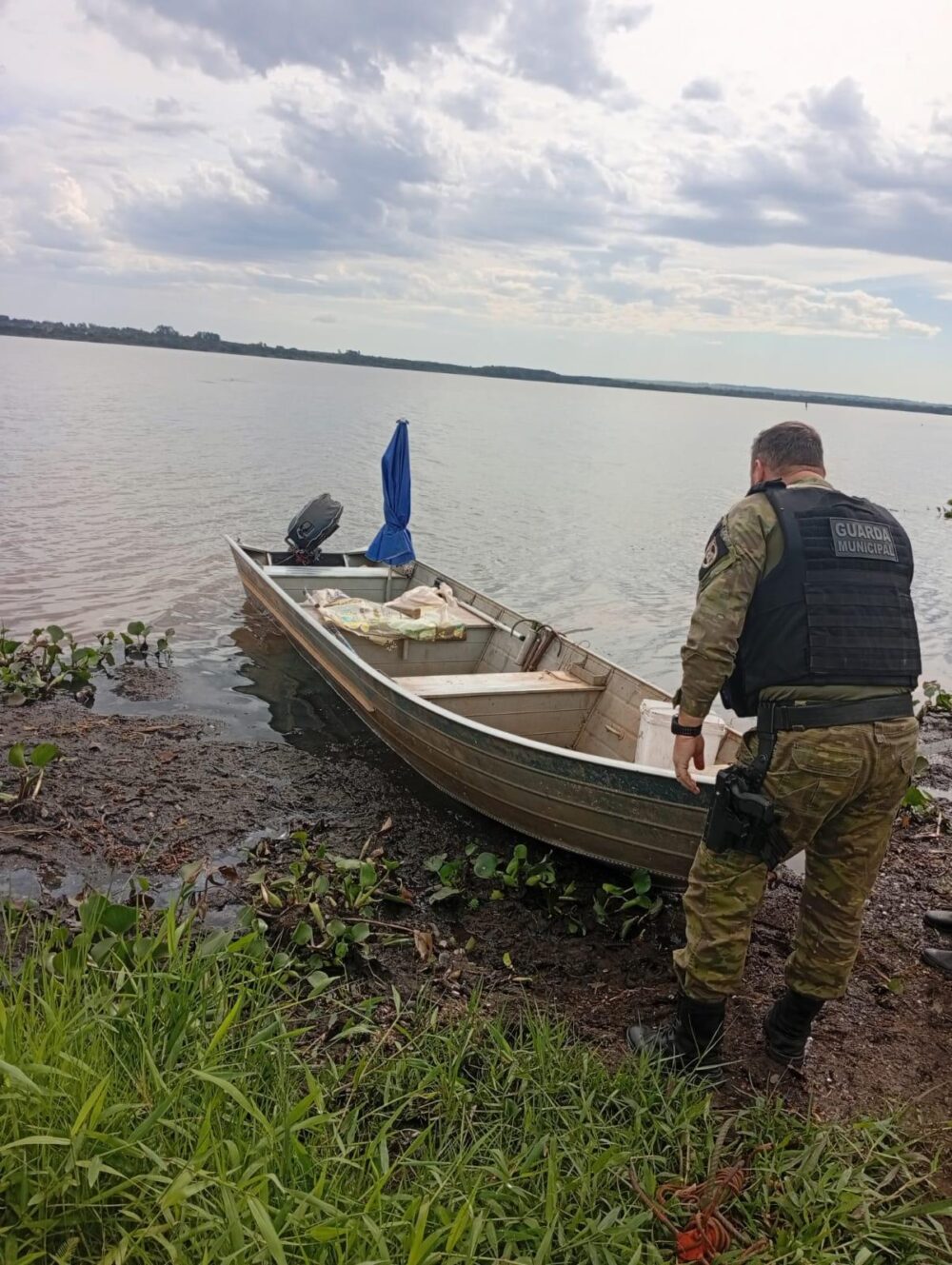 s-fiscaliza Verificação levou em conta licenças de pesca e tamanho das malhas das redes utilizadas
Foto: Guarda Municipal