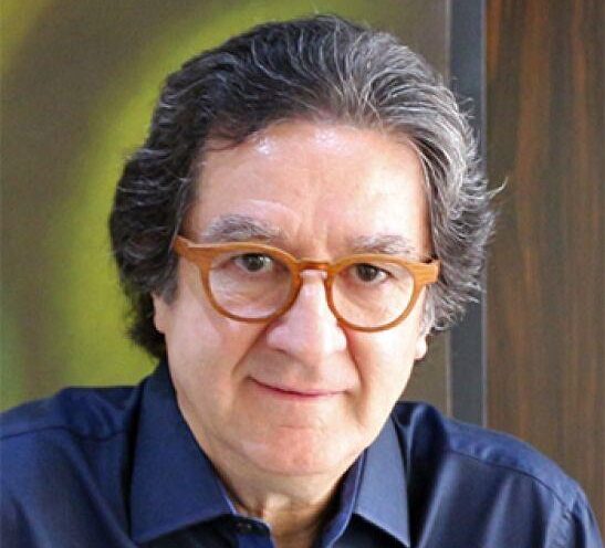 *Ricardo Viveiros, jornalista, professor e escritor, é doutor em Educação, Arte e História da Cultura (UPM), membro da Comissão de Defesa da Liberdade de Imprensa e dos Direitos Humanos da Associação Brasileira de Imprensa (ABI) e conselheiro da Associação Brasileira de Comunicação Empresarial (ABERJE). Autor, entre outros livros, de A vila que descobriu o Brasil, Memórias de um tempo obscuro e O sol brilhou à noite. Apresenta aos domingos, pela TV Cultura, o programa “Brasil, mostra a tua cara!”