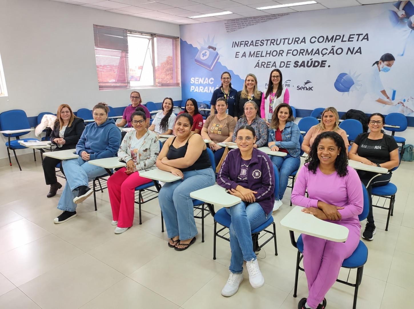 Turma durante o curso realizado em Paranavaí