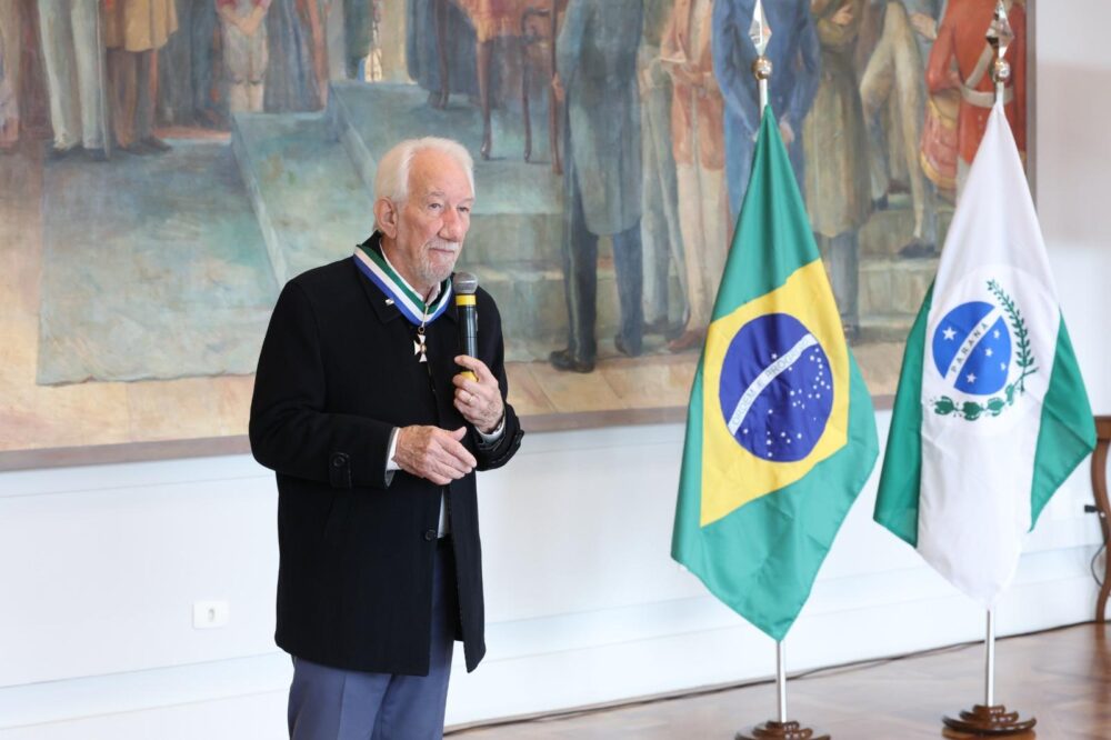 Vice-governador do Paraná foi homenageado nesta segunda-feira