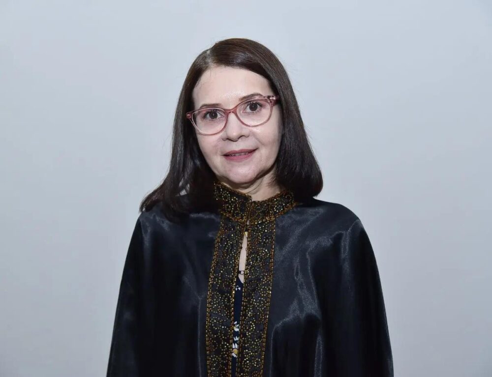 Terezinha de Nadai é professora, integrante da Academia de Letras e Artes de Paranavaí – Alap