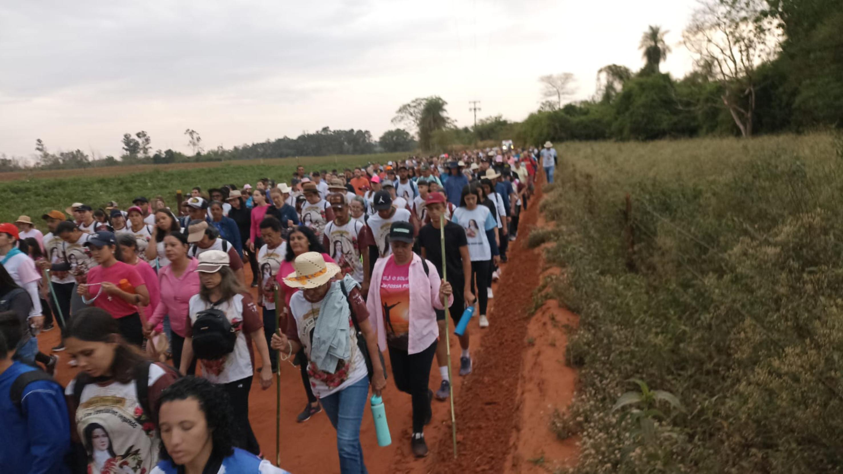 A caminhada de 24km já virou tradição em Querência do Norte