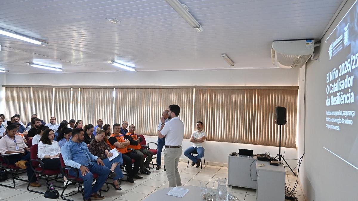Capacitação está sendo realizada por todo o Paraná