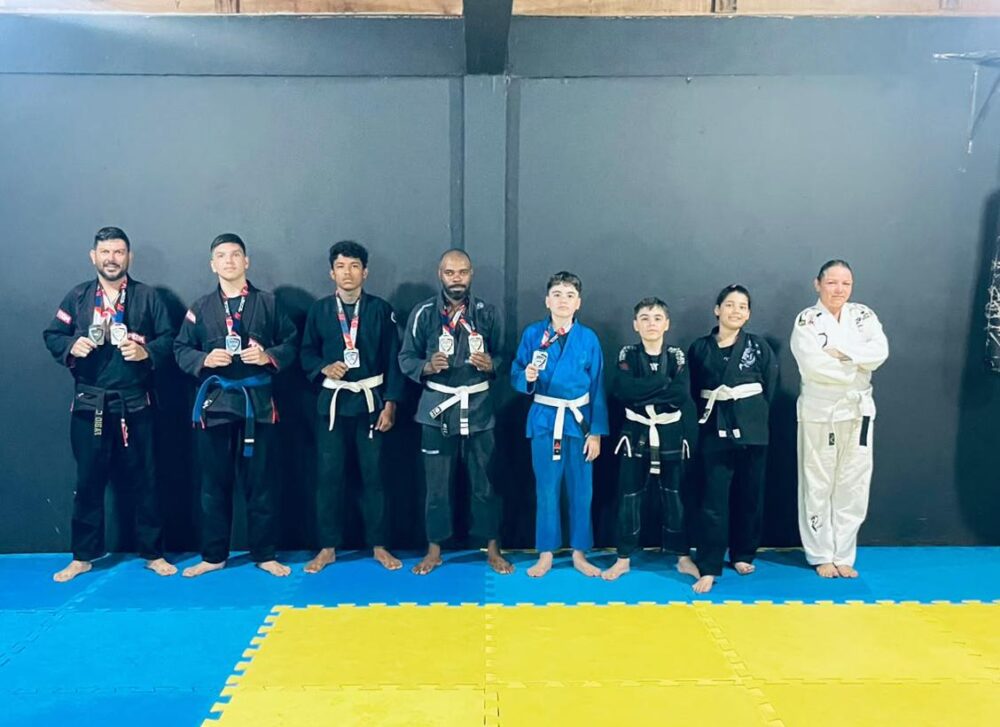Jiu-Jitsu Equipe FC Jiu-Jitsu representou Paranavaí na Copa Norte
(Foto: Reprodução)