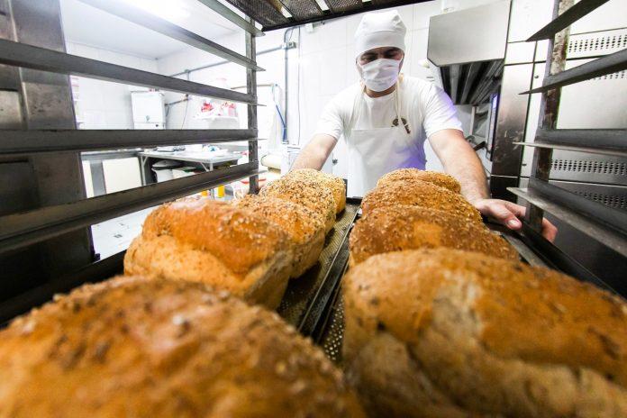 A força do setor pode ser medida pelos números: alimentos e bebidas respondem por 35,8% do PIB industrial paranaense 
Foto: Gelson Bampi