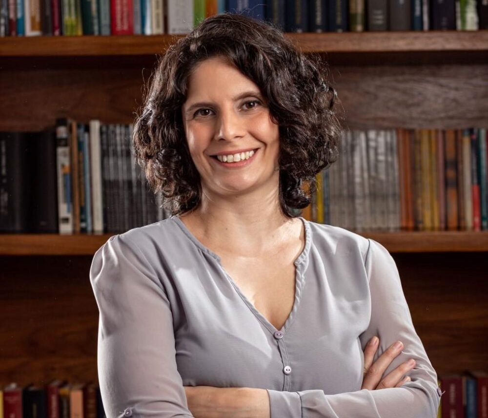 (*) Júlia Alexim, Advogada criminalista na Stamato Advogados Associados, Mestre em memória social pela Unirio, Especialista em Ciências Jurídico-Políticas pela Universidade de Lisboa, Graduada em Direito pela PUC-Rio
