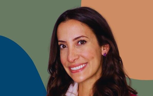 Thays Brasil é advogada trabalhista com ampla experiência na área. É Formada em Administração de empresas com ênfase em Marketing pela Universidade Estadual de Santa Catarina (UDESC) e em Direito pela Universidade do Sul do Estado de Santa Catarina