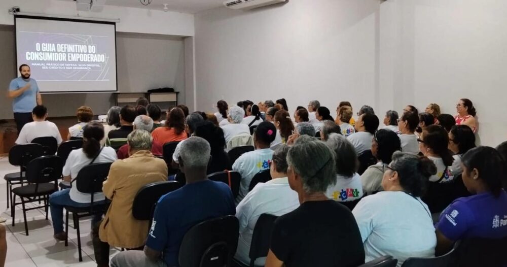 a-procon Procon de Paranavaí em eventos de cidadania