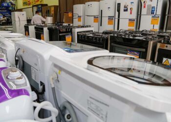 Atividade do comércio tem alta de 3,5% no primeiro semestre de 2024