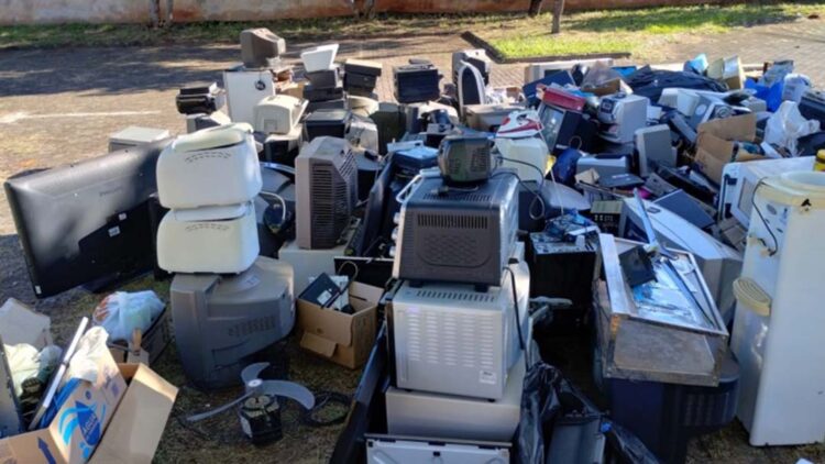 Mutirão de coleta de resíduos eletrônicos ocorre no fim de semana, no Centro de Eventos